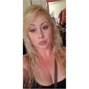 Meet your Posher, Gena